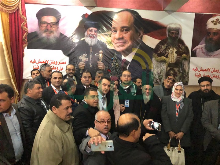 بالصور.. "مستقبل وطن" بكفر الشيخ يشارك الأقباط أفراحهم بعيدالميلاد المجيد