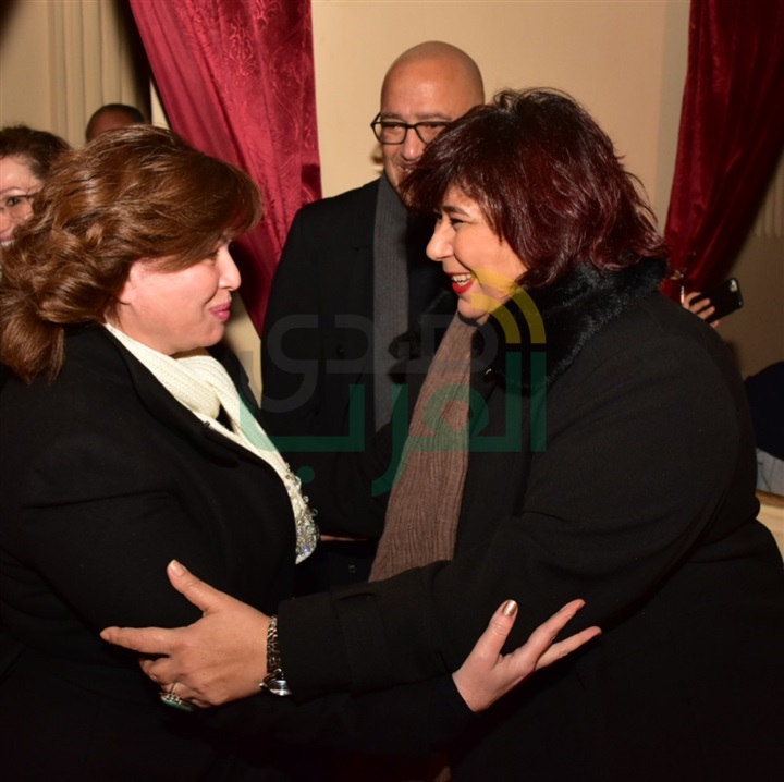 بالصور.. وزيرة الثقافة و إلهام شاهين وهالة صدقي يقدمون التهاني لأشرف عبد الباقي على مسرحيته الجديدة بالصور.. وزيرة الثقافة و إلهام شاهين وهالة صدقي يقدمون التهاني لأشرف عبد الباقي على مسرحيته الجديدة