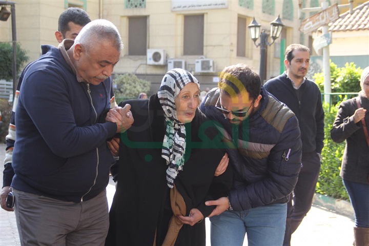 خروج جثمان كاميليا السادات بحضور الإبراشي من مسجد المصطفي بصلاح سالم خروج جثمان كاميليا السادات بحضور الإبراشي من مسجد المصطفي بصلاح سالم