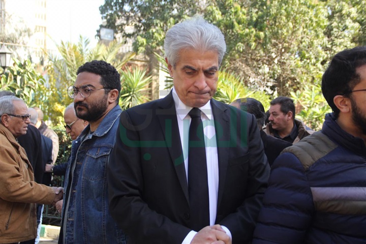 خروج جثمان كاميليا السادات بحضور الإبراشي من مسجد المصطفي بصلاح سالم خروج جثمان كاميليا السادات بحضور الإبراشي من مسجد المصطفي بصلاح سالم