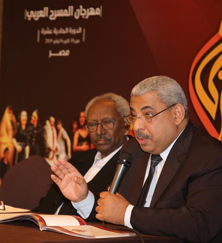 مفاجآت وأسرار لا نعرفها عن "المسرح المصري" مفاجآت وأسرار لا نعرفها عن "المسرح المصري"