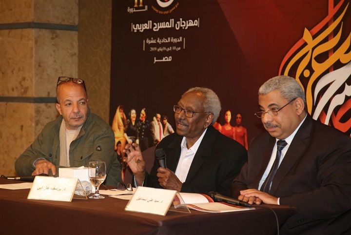 مفاجآت وأسرار لا نعرفها عن "المسرح المصري" مفاجآت وأسرار لا نعرفها عن "المسرح المصري"