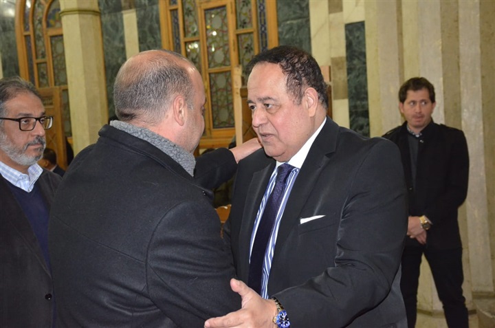بالصور.. بدء مراسم استقبال عزاء والدة الإعلامى جمال الشاعر بعمر مكرم بالصور.. بدء مراسم استقبال عزاء والدة الإعلامى جمال الشاعر بعمر مكرم