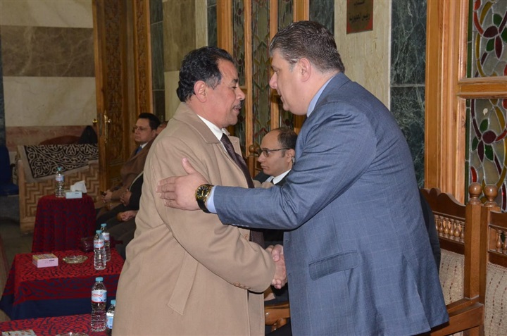 بالصور.. بدء مراسم استقبال عزاء والدة الإعلامى جمال الشاعر بعمر مكرم بالصور.. بدء مراسم استقبال عزاء والدة الإعلامى جمال الشاعر بعمر مكرم