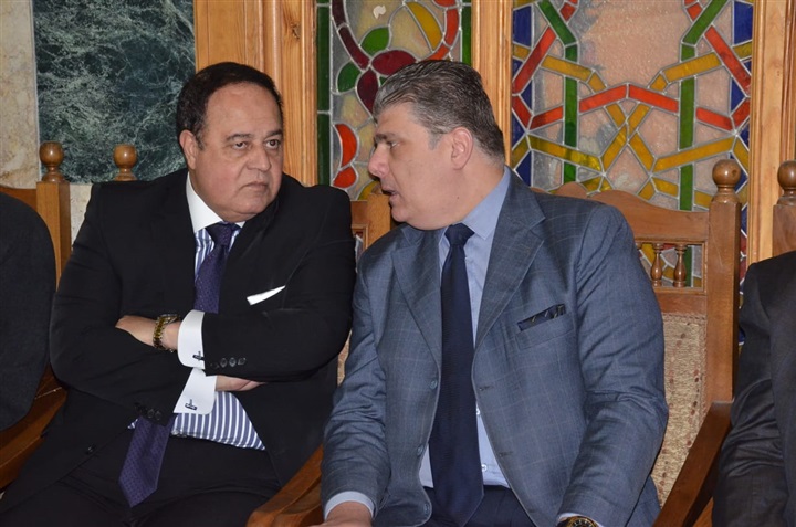 بالصور.. بدء مراسم استقبال عزاء والدة الإعلامى جمال الشاعر بعمر مكرم بالصور.. بدء مراسم استقبال عزاء والدة الإعلامى جمال الشاعر بعمر مكرم