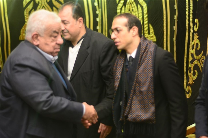 بالصور.. أسامة الشيخ وسفير فلسطين وغيرهم في عزاء والده جمال الشاعر بالصور.. أسامة الشيخ وسفير فلسطين وغيرهم في عزاء والده جمال الشاعر
