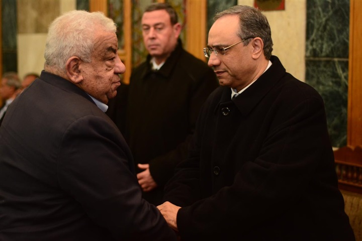 بالصور.. أسامة الشيخ وسفير فلسطين وغيرهم في عزاء والده جمال الشاعر بالصور.. أسامة الشيخ وسفير فلسطين وغيرهم في عزاء والده جمال الشاعر