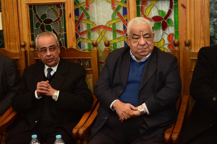 بالصور.. أسامة الشيخ وسفير فلسطين وغيرهم في عزاء والده جمال الشاعر بالصور.. أسامة الشيخ وسفير فلسطين وغيرهم في عزاء والده جمال الشاعر