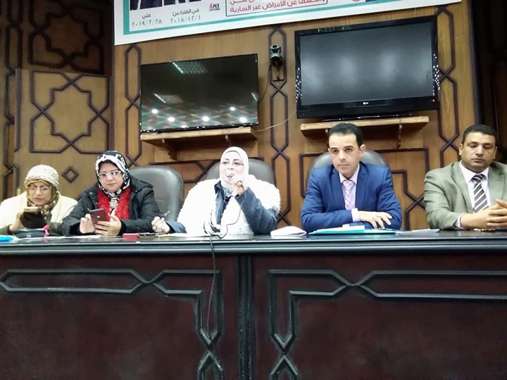 بالصور..وكيل تعليم كفر الشيخ تناقش أعمال الامتحانات مع مديري المراحل التعليمية