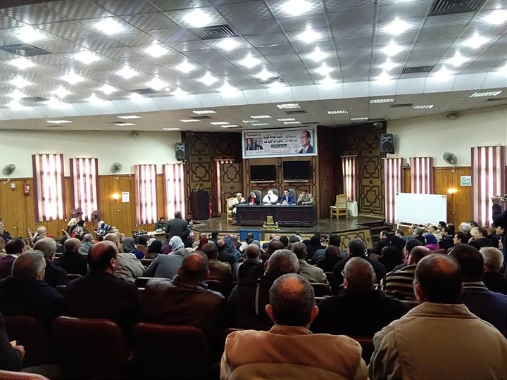 بالصور..وكيل تعليم كفر الشيخ تناقش أعمال الامتحانات مع مديري المراحل التعليمية