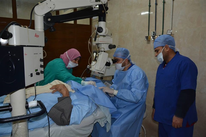 15عملية مياه بيضاء وزرع عدسات في أول يوم لحملة "الإبصار حق لكل مواطن" بالشرقية