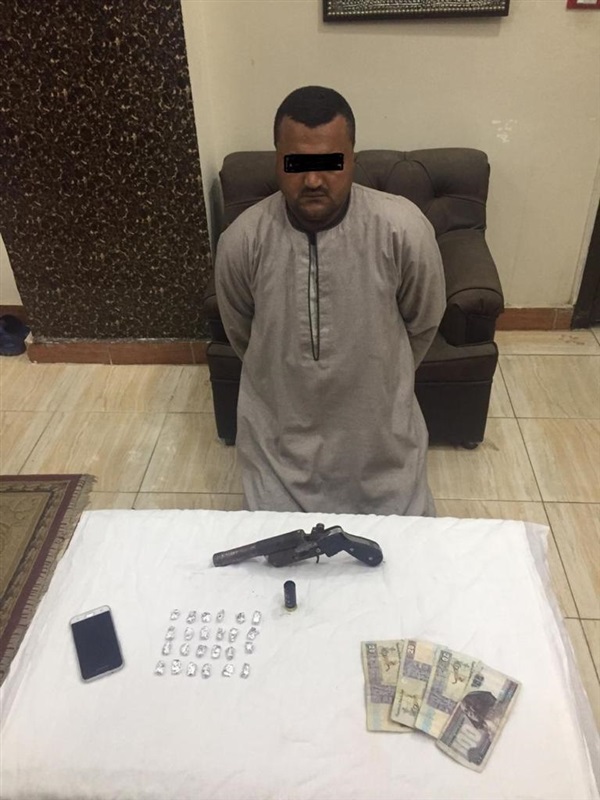 بالصور.. ضبط 6 متهمين بحوزتهم أسلحة ومخدرات بكفر الشيخ