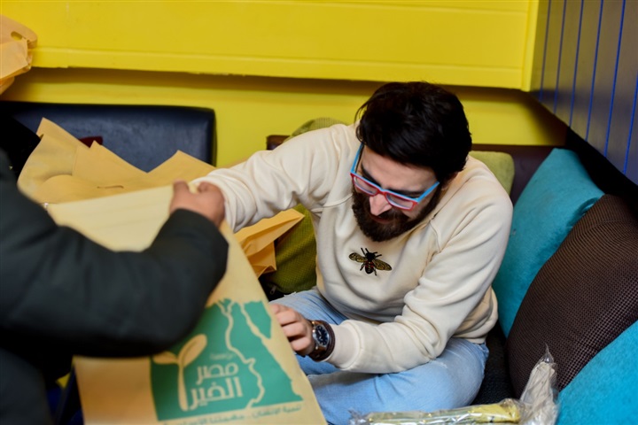 بالصور.. أحمد يونس ينظم أولى حملات "صباحك ومطرحك" بالصور.. أحمد يونس ينظم أولى حملات "صباحك ومطرحك"