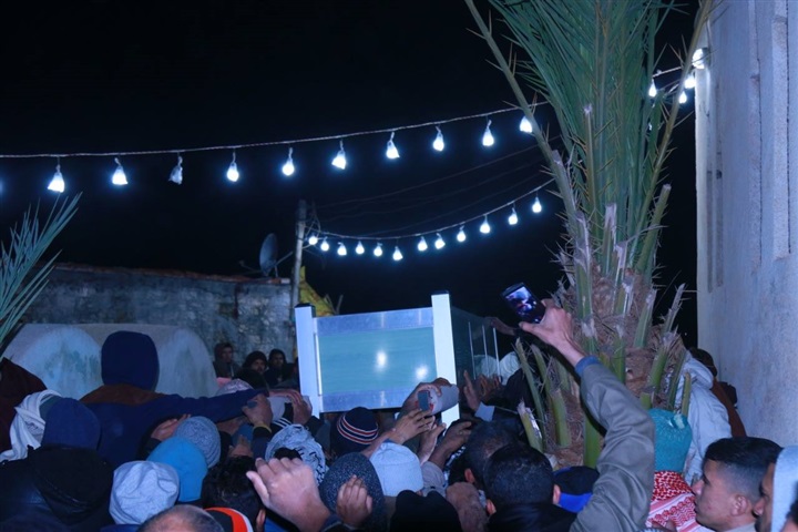 بالصور.. جنازة شهيد كفر الشيخ تتحول لمظاهرة ضد الإرهاب
