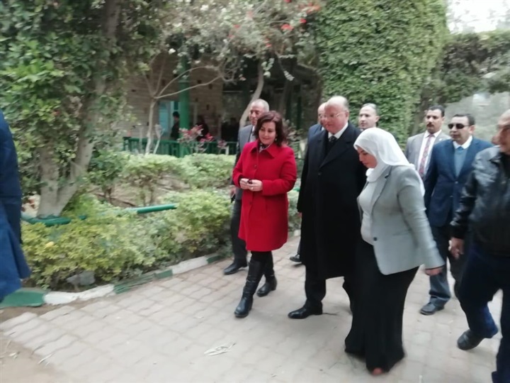 نائب وزير الزراعة ومحافظ القاهرة يتفقدان محطة الزهراء للخيل العربي لبحث سبل تطويرها