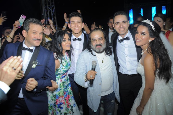 بالصور.. سعد والليثي وأبو الليف يشعلون حفل زفاف محمد وميرنا بالصور.. سعد والليثي وأبو الليف يشعلون حفل زفاف محمد وميرنا