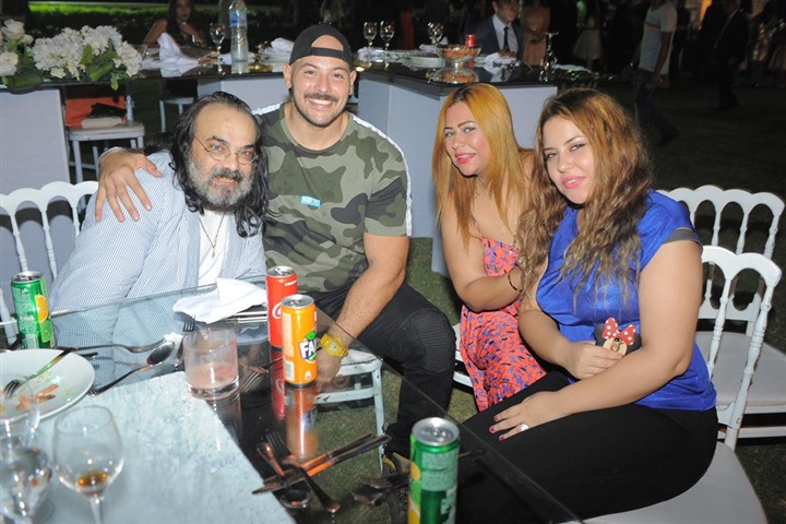 بالصور.. سعد والليثي وأبو الليف يشعلون حفل زفاف محمد وميرنا بالصور.. سعد والليثي وأبو الليف يشعلون حفل زفاف محمد وميرنا