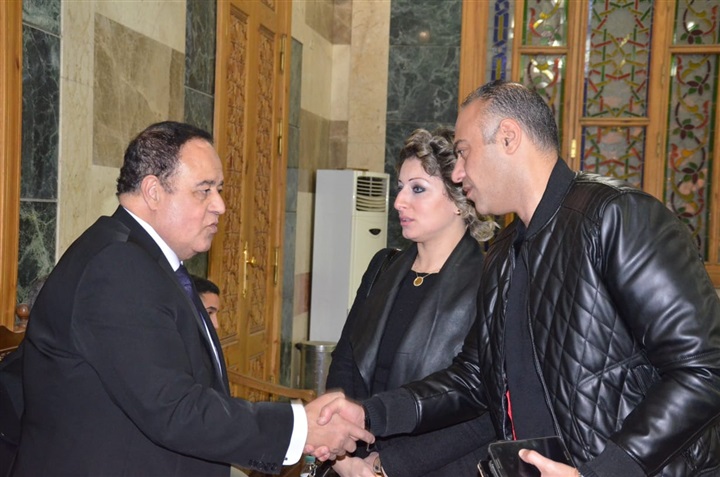 بالصور.. بدء مراسم استقبال عزاء والدة الإعلامى جمال الشاعر بعمر مكرم بالصور.. بدء مراسم استقبال عزاء والدة الإعلامى جمال الشاعر بعمر مكرم