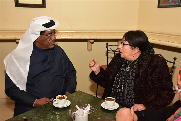 بالصور .."الطوق والأسورة" تفوز بجائزة افضل عرض بمهرجان المسرح العربي بالصور .."الطوق والأسورة" تفوز بجائزة افضل عرض بمهرجان المسرح العربي