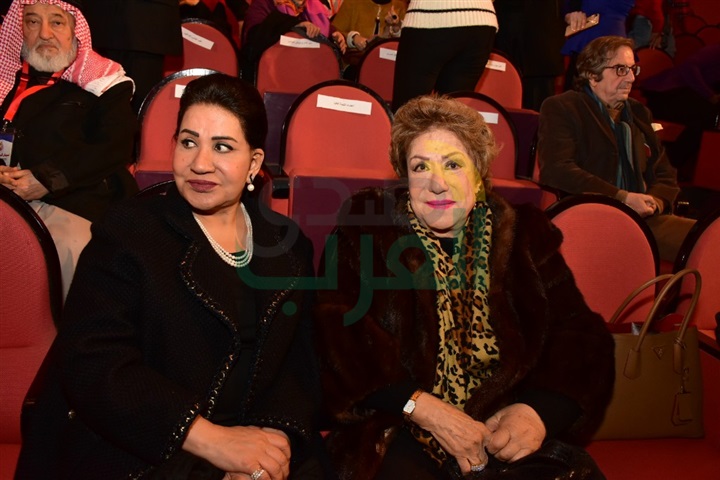 بالصور .."الطوق والأسورة" تفوز بجائزة افضل عرض بمهرجان المسرح العربي بالصور .."الطوق والأسورة" تفوز بجائزة افضل عرض بمهرجان المسرح العربي