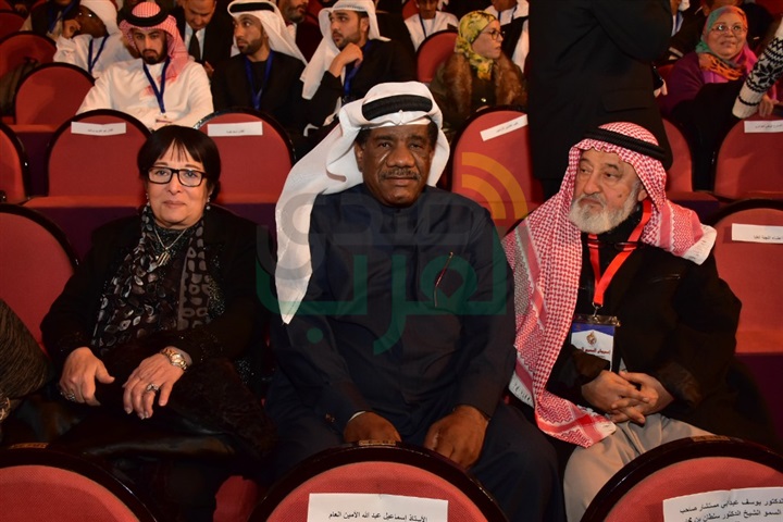 بالصور .."الطوق والأسورة" تفوز بجائزة افضل عرض بمهرجان المسرح العربي بالصور .."الطوق والأسورة" تفوز بجائزة افضل عرض بمهرجان المسرح العربي