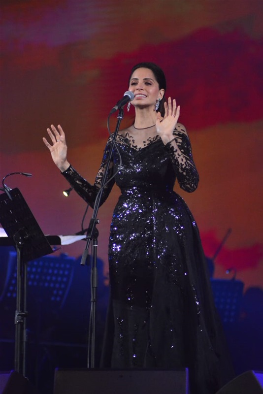 بالصور.. أمال ماهر تشعل حفلها بالمنارة بأغاني "أصل الإحساس" بحضور كامل العدد بالصور.. أمال ماهر تشعل حفلها بالمنارة بأغاني "أصل الإحساس" بحضور كامل العدد