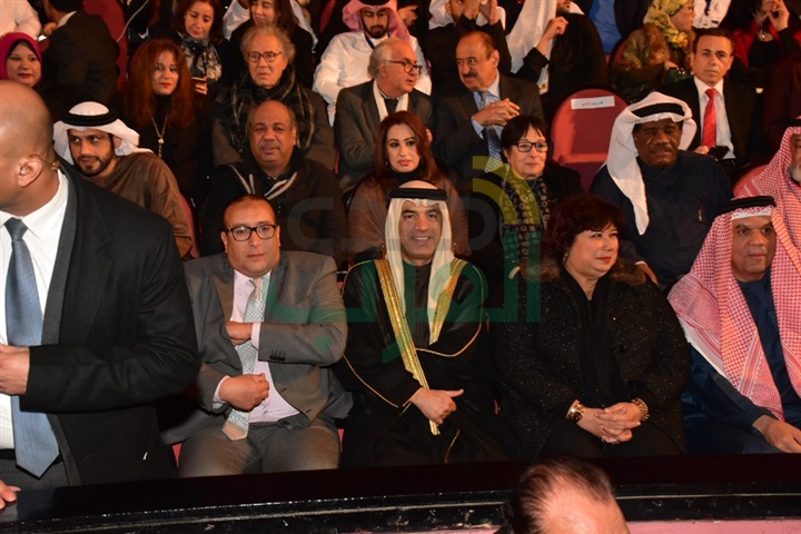 بالصور .."الطوق والأسورة" تفوز بجائزة افضل عرض بمهرجان المسرح العربي بالصور .."الطوق والأسورة" تفوز بجائزة افضل عرض بمهرجان المسرح العربي