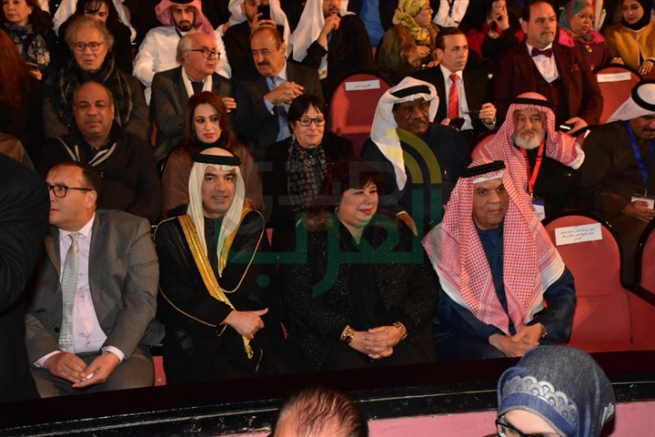بالصور .."الطوق والأسورة" تفوز بجائزة افضل عرض بمهرجان المسرح العربي بالصور .."الطوق والأسورة" تفوز بجائزة افضل عرض بمهرجان المسرح العربي