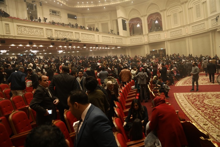 بالصور.. أمال ماهر تشعل حفلها بالمنارة بأغاني "أصل الإحساس" بحضور كامل العدد بالصور.. أمال ماهر تشعل حفلها بالمنارة بأغاني "أصل الإحساس" بحضور كامل العدد