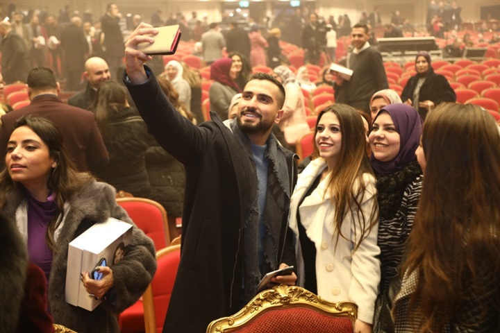 بالصور.. أمال ماهر تشعل حفلها بالمنارة بأغاني "أصل الإحساس" بحضور كامل العدد بالصور.. أمال ماهر تشعل حفلها بالمنارة بأغاني "أصل الإحساس" بحضور كامل العدد