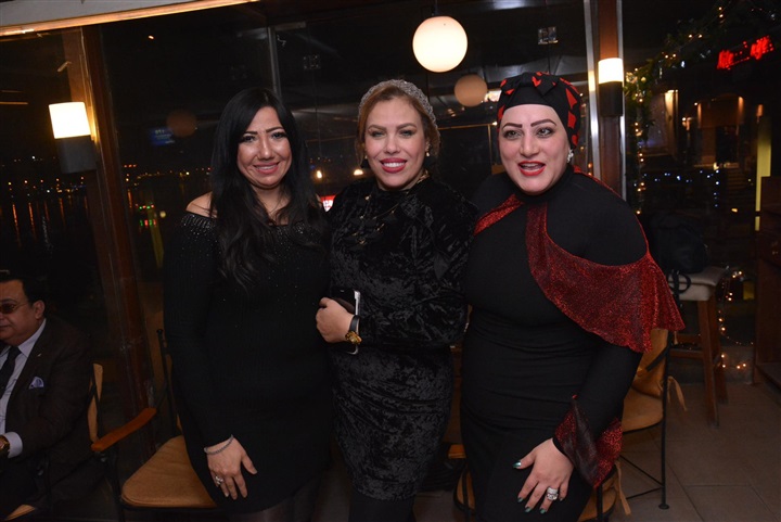 بالصور.. عيد ميلاد الفنانة دينا عبدالله بحضور نجوم الفن والمجتمع بالصور.. عيد ميلاد الفنانة دينا عبدالله بحضور نجوم الفن والمجتمع