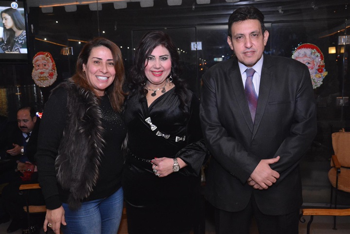 بالصور.. عيد ميلاد الفنانة دينا عبدالله بحضور نجوم الفن والمجتمع بالصور.. عيد ميلاد الفنانة دينا عبدالله بحضور نجوم الفن والمجتمع