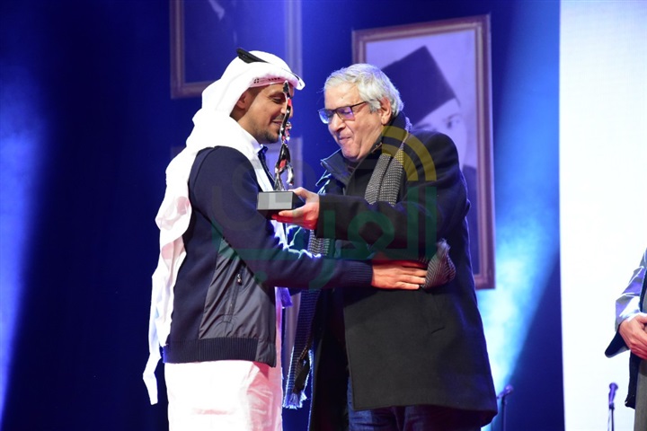 بالصور .."الطوق والأسورة" تفوز بجائزة افضل عرض بمهرجان المسرح العربي بالصور .."الطوق والأسورة" تفوز بجائزة افضل عرض بمهرجان المسرح العربي