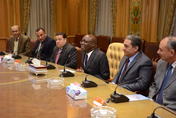 "العصار" يستقبل مستشار رئيس جمهورية السنغال لبحث سبل التعاون المشترك 