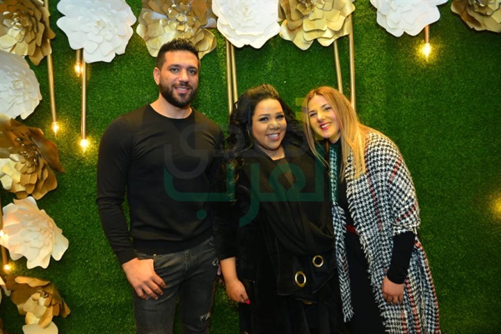 بالصور.. نجوم الفن يحتفلون بعيد ميلاد الفنانة دلال عبد العزيز بالصور.. نجوم الفن يحتفلون بعيد ميلاد الفنانة دلال عبد العزيز
