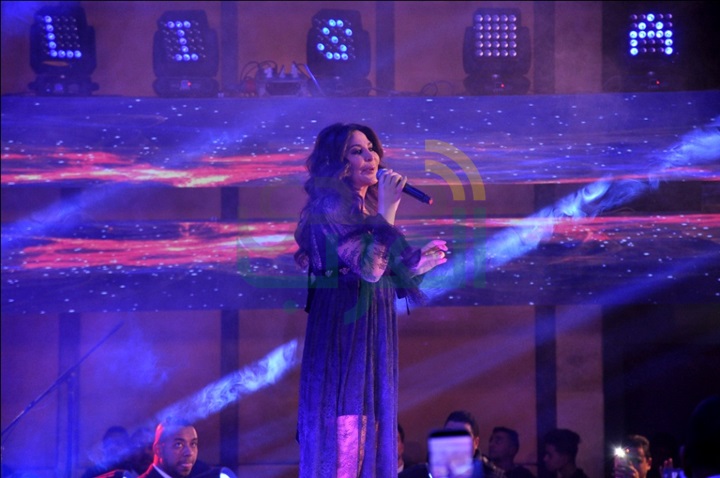 بالصور.. حفل إليسا الخيري يرفع شعار كامل العدد بالصور.. حفل إليسا الخيري يرفع شعار كامل العدد