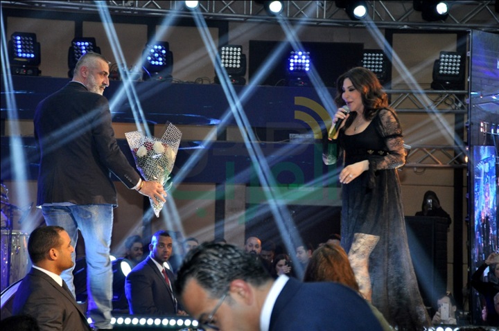 بالصور.. حفل إليسا الخيري يرفع شعار كامل العدد بالصور.. حفل إليسا الخيري يرفع شعار كامل العدد