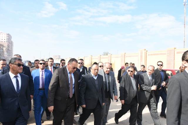 وزير التنمية المحلية ومحافظ الشرقية يتفقدان مشروع إنشاء كوبري شرويدة بالزقازيق