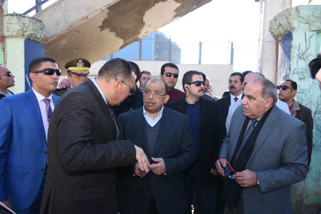 شعراوى وغراب يتفقدان أعمال تطوير مناطق عبد السلام عارف والدريسة بالزقازيق