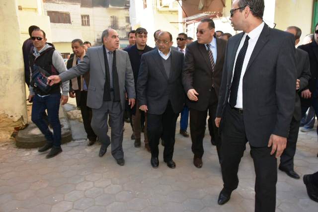 شعراوى وغراب يتفقدان أعمال تطوير مناطق عبد السلام عارف والدريسة بالزقازيق