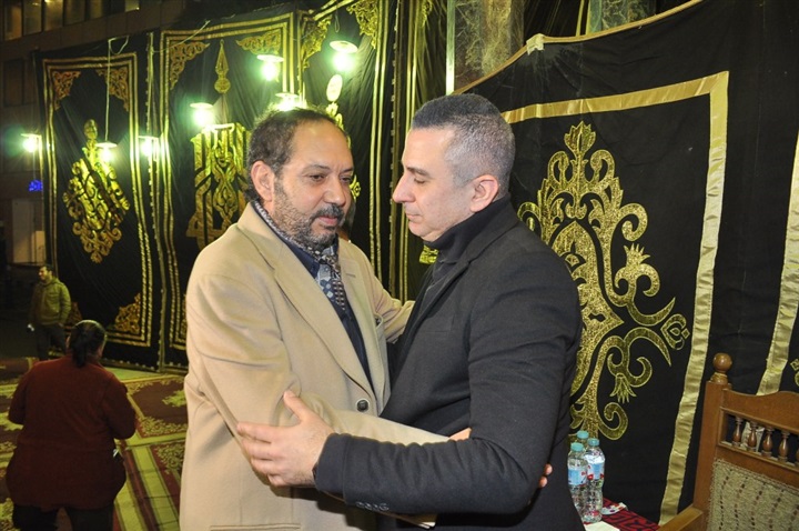 بالصور.. نجوم الفن والإعلام في عزاء الفنان سعيد عبد الغني بالصور.. نجوم الفن والإعلام في عزاء الفنان سعيد عبد الغني