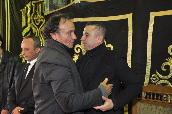 بالصور.. نجوم الفن والإعلام في عزاء الفنان سعيد عبد الغني بالصور.. نجوم الفن والإعلام في عزاء الفنان سعيد عبد الغني