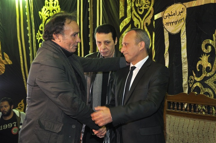 بالصور.. نجوم الفن والإعلام في عزاء الفنان سعيد عبد الغني بالصور.. نجوم الفن والإعلام في عزاء الفنان سعيد عبد الغني