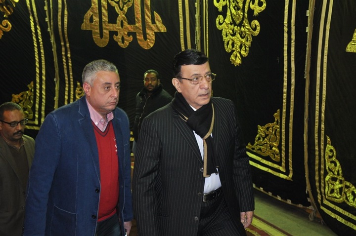 بالصور.. نجوم الفن والإعلام في عزاء الفنان سعيد عبد الغني بالصور.. نجوم الفن والإعلام في عزاء الفنان سعيد عبد الغني