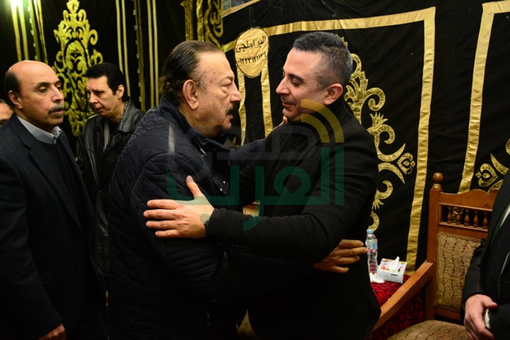 بالصور.. نجوم الفن والإعلام في عزاء الفنان سعيد عبد الغني بالصور.. نجوم الفن والإعلام في عزاء الفنان سعيد عبد الغني