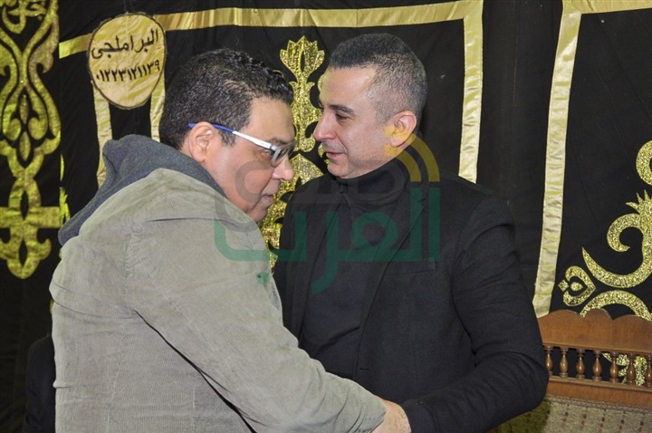 بالصور.. نجوم الفن والإعلام في عزاء الفنان سعيد عبد الغني بالصور.. نجوم الفن والإعلام في عزاء الفنان سعيد عبد الغني