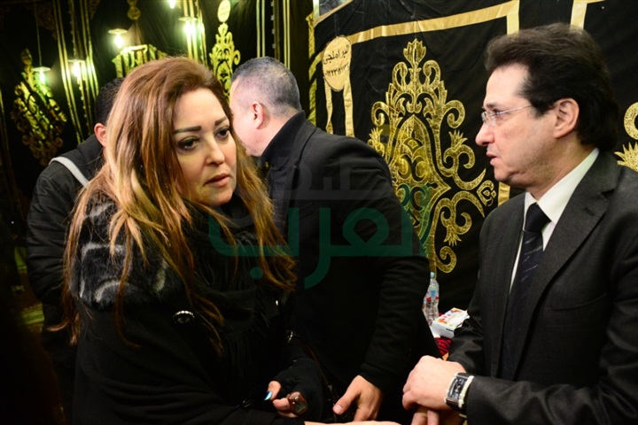 بالصور.. نجوم الفن والإعلام في عزاء الفنان سعيد عبد الغني بالصور.. نجوم الفن والإعلام في عزاء الفنان سعيد عبد الغني