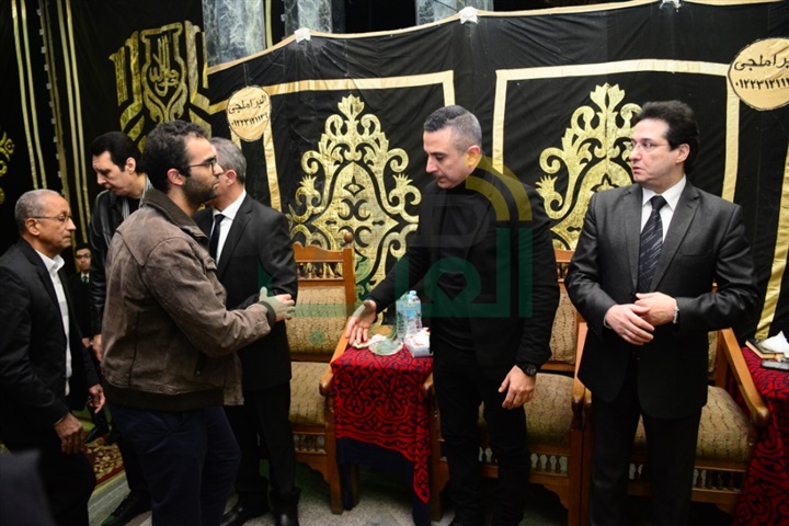 بالصور.. نجوم الفن والإعلام في عزاء الفنان سعيد عبد الغني بالصور.. نجوم الفن والإعلام في عزاء الفنان سعيد عبد الغني