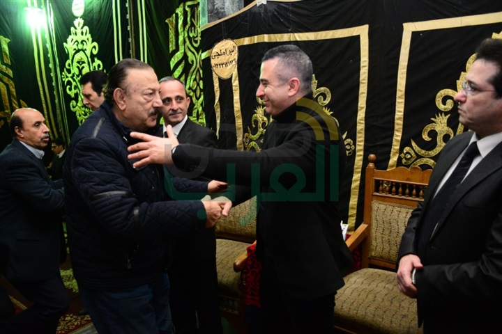بالصور.. نجوم الفن والإعلام في عزاء الفنان سعيد عبد الغني بالصور.. نجوم الفن والإعلام في عزاء الفنان سعيد عبد الغني