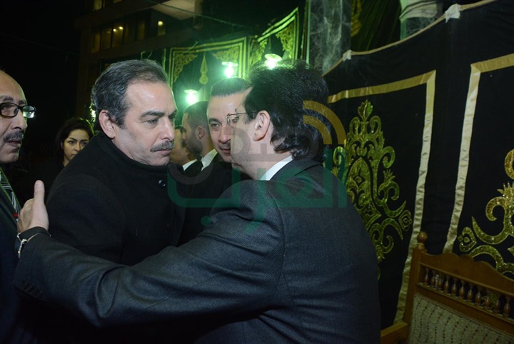 بالصور.. نجوم الفن والإعلام في عزاء الفنان سعيد عبد الغني بالصور.. نجوم الفن والإعلام في عزاء الفنان سعيد عبد الغني